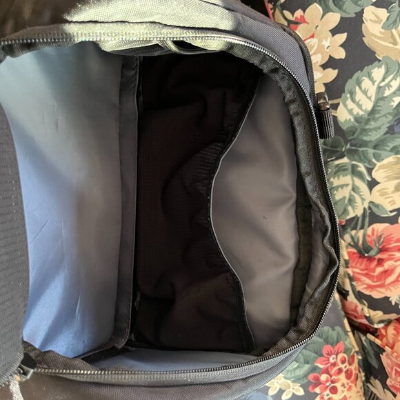 Deco Gear Camera Backpack - Picture 3 of 9